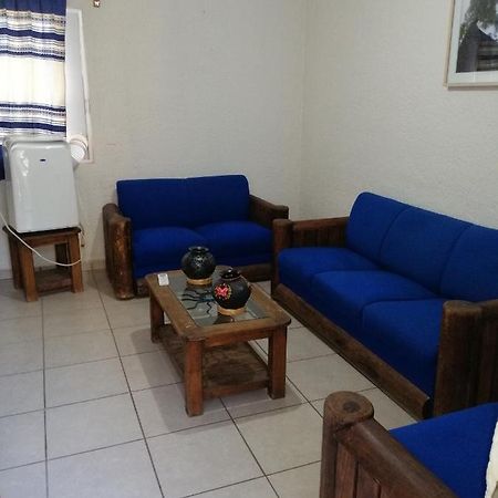 Departamento La Crucecita, Con Aire Acondicionado, Excelente Ubicacion, En Segunda Planta Apartment Santa Cruz Huatulco Ngoại thất bức ảnh