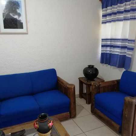 Departamento La Crucecita, Con Aire Acondicionado, Excelente Ubicacion, En Segunda Planta Apartment Santa Cruz Huatulco Ngoại thất bức ảnh