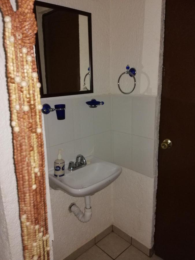 Departamento La Crucecita, Con Aire Acondicionado, Excelente Ubicacion, En Segunda Planta Apartment Santa Cruz Huatulco Ngoại thất bức ảnh