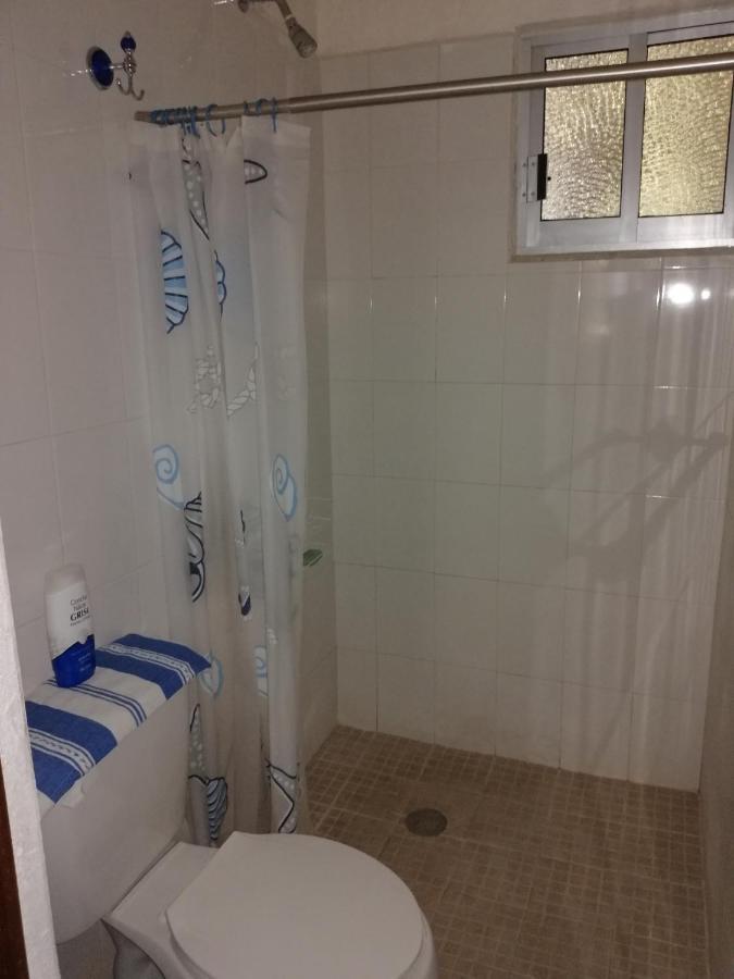 Departamento La Crucecita, Con Aire Acondicionado, Excelente Ubicacion, En Segunda Planta Apartment Santa Cruz Huatulco Ngoại thất bức ảnh